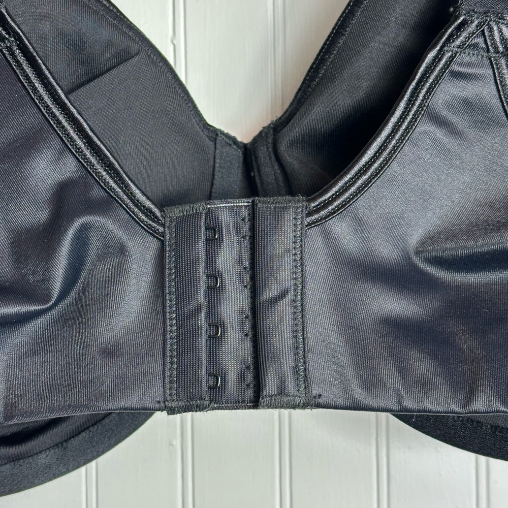 Playtex Black Full Coverage Bra with Wide Straps - Picture 3 of 10